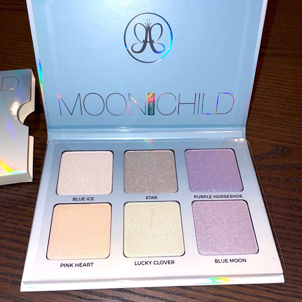 Anastasia Beverly Hills Moon Child
